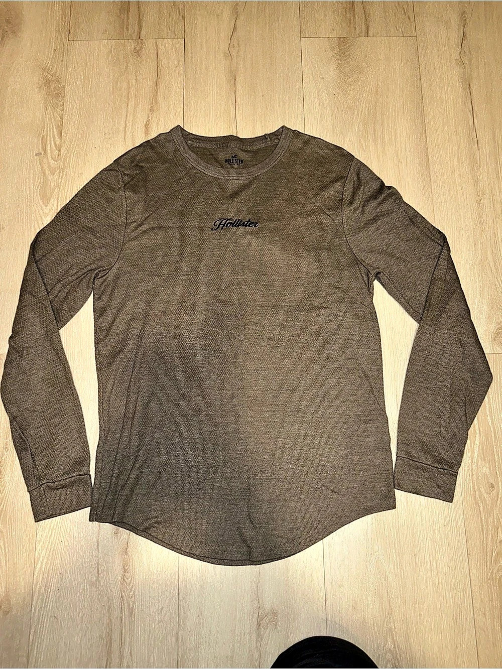 Hollister Relaxed Washed Long-Sleeve Thermal Crew T-Shirt Brown Medium